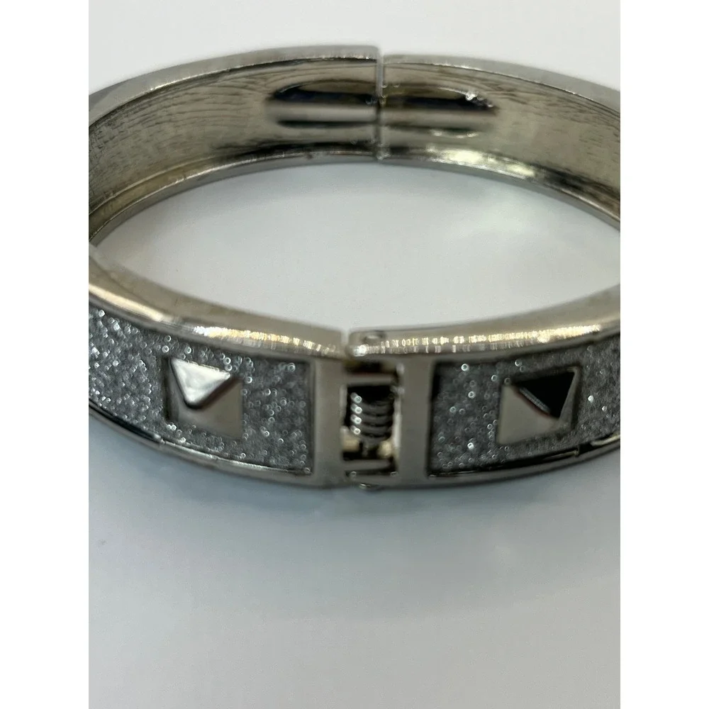 Michael Kors Bangle Bracelet Womens OS Silver Excellent Pave Crystal Studded